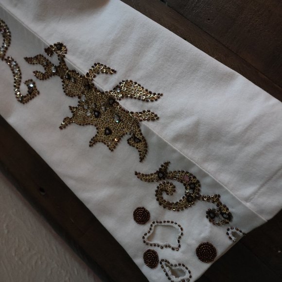 NWOT Midnight Velvet White Denim Pants with Sequin Appliqué - Size 6 - Picture 13 of 13